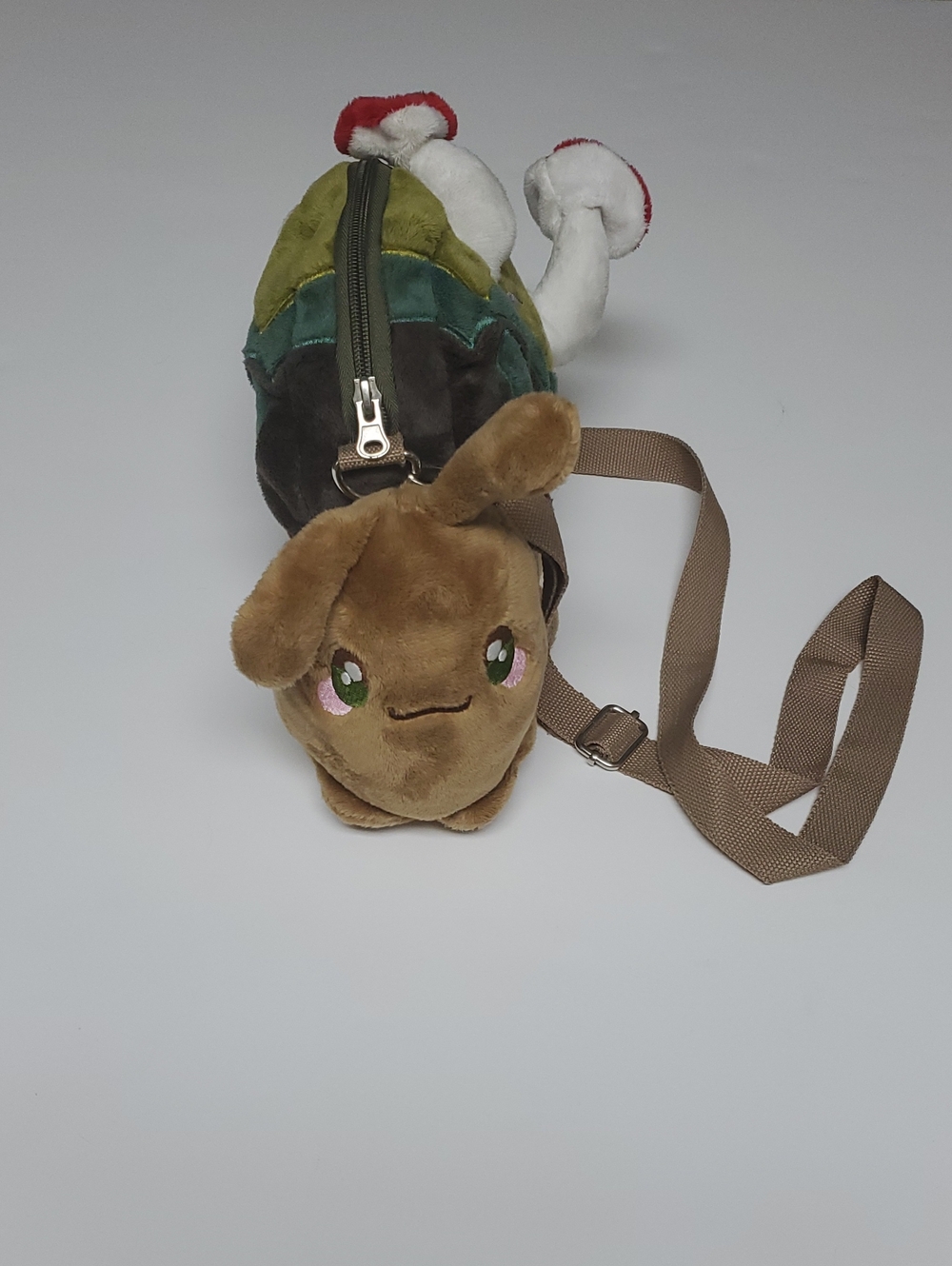 PLUSH SNAIL CROSSBODY BAG WITH MUSHROOM SHELL